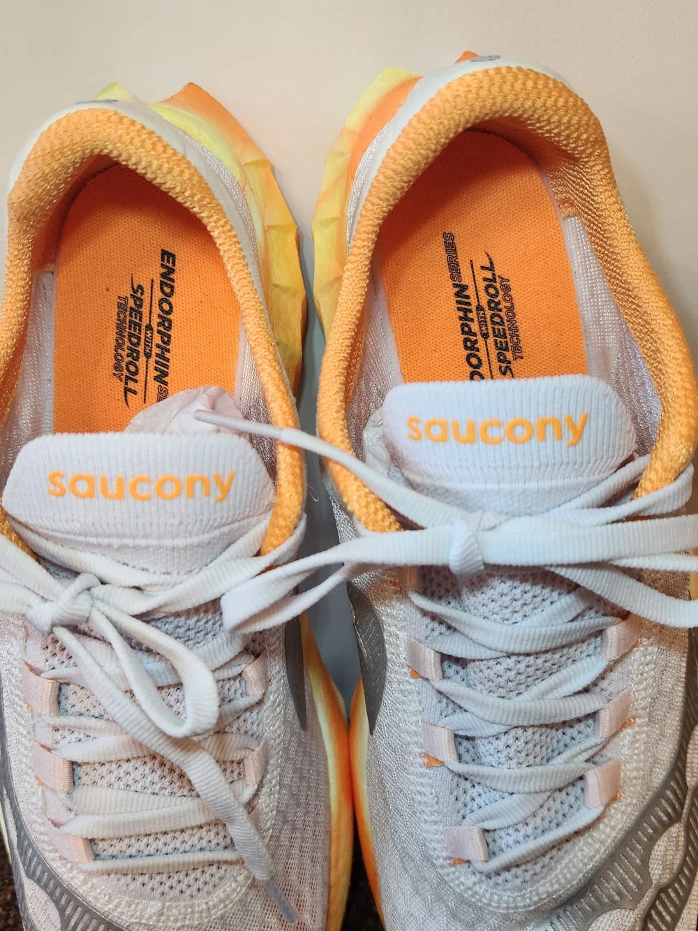 Saucony Endorphin Pro 4 Running Shoes Womens Size 9